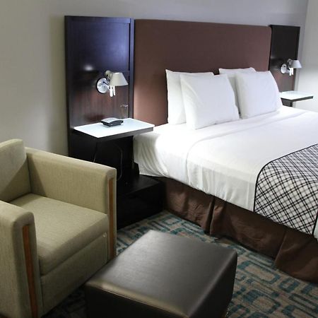 Westbridge Inn & Suites Carrollton Buitenkant foto